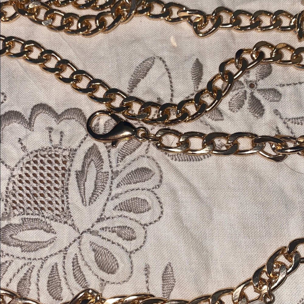 Adjustable Gold and Pearl Chain Belt - Picture 6 of 6